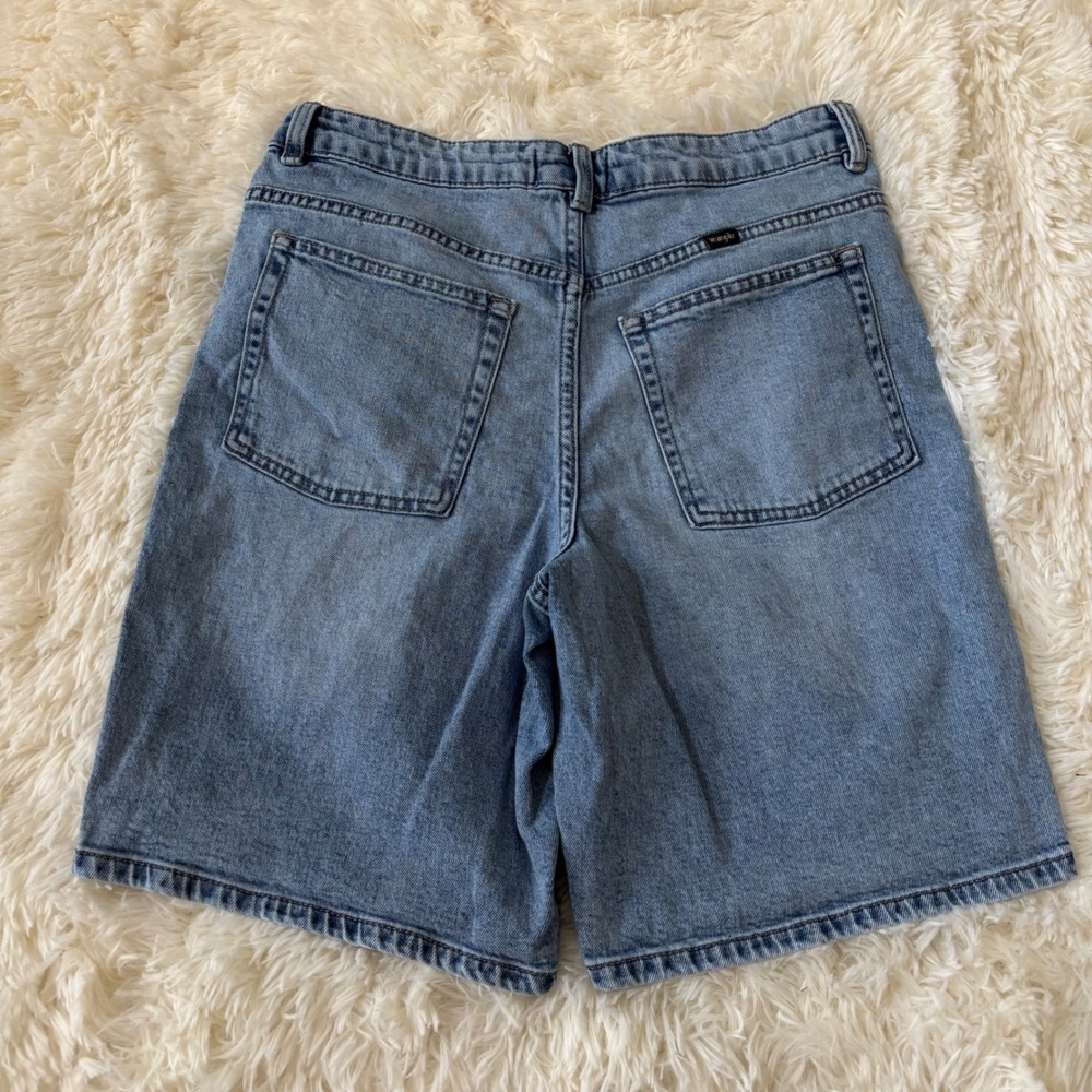 Wrangler Womens High Waisted Denim Shorts Light Wash Blue Size 10/30
